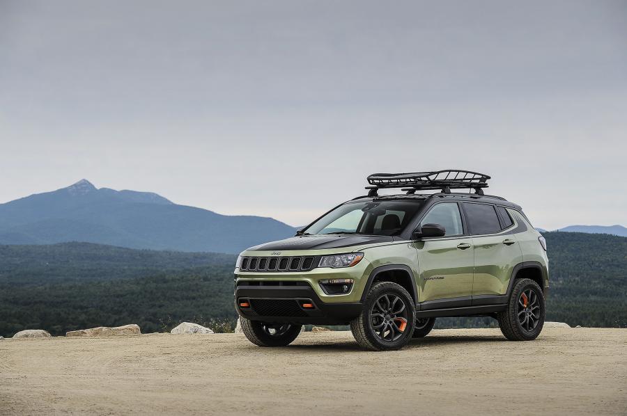  Jeep Trailpass Concept (MP) 2017 года  (фото 12 из 14)